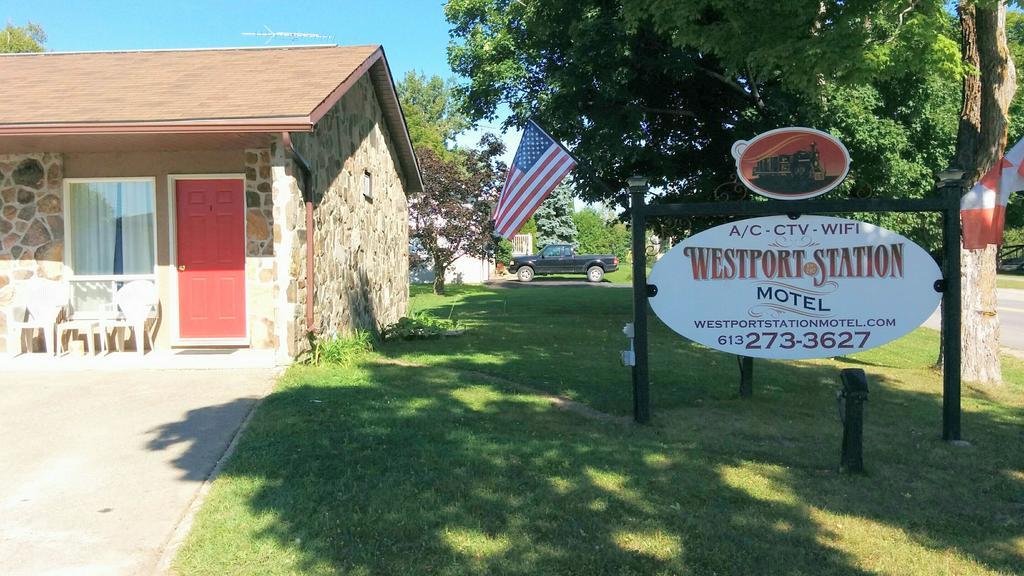 Westport Station Motel Buitenkant foto